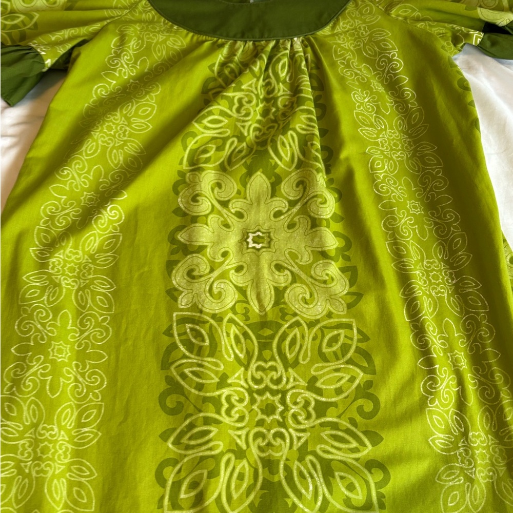 Green Patterned Dress - image 3